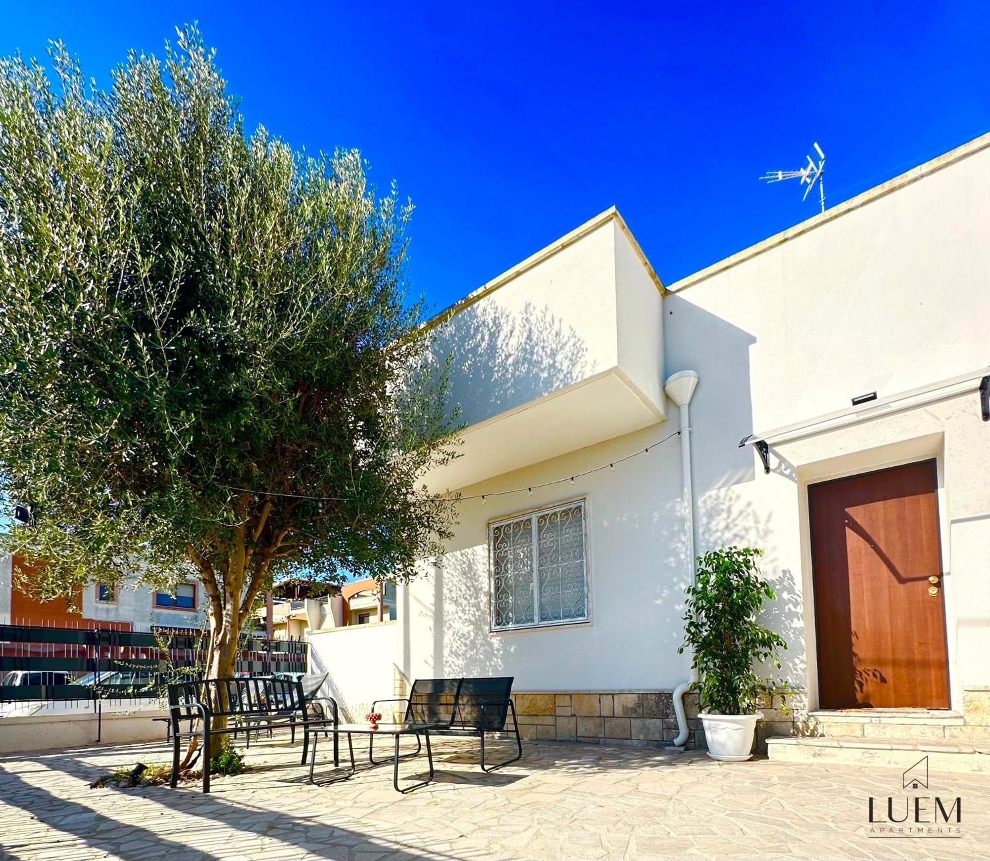 Luem Apartments Lecce Exterior foto